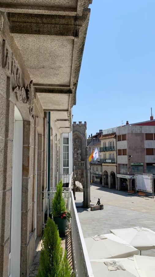 Piso Praza Do Concello Apartment Porrino Bagian luar foto
